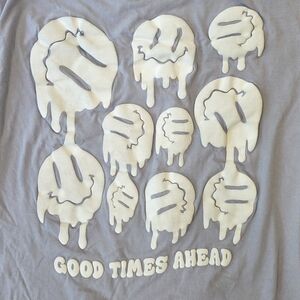 Red Eight "Good Times Ahead" Melting Smiley Face Puff Print Graphic Tee.  L